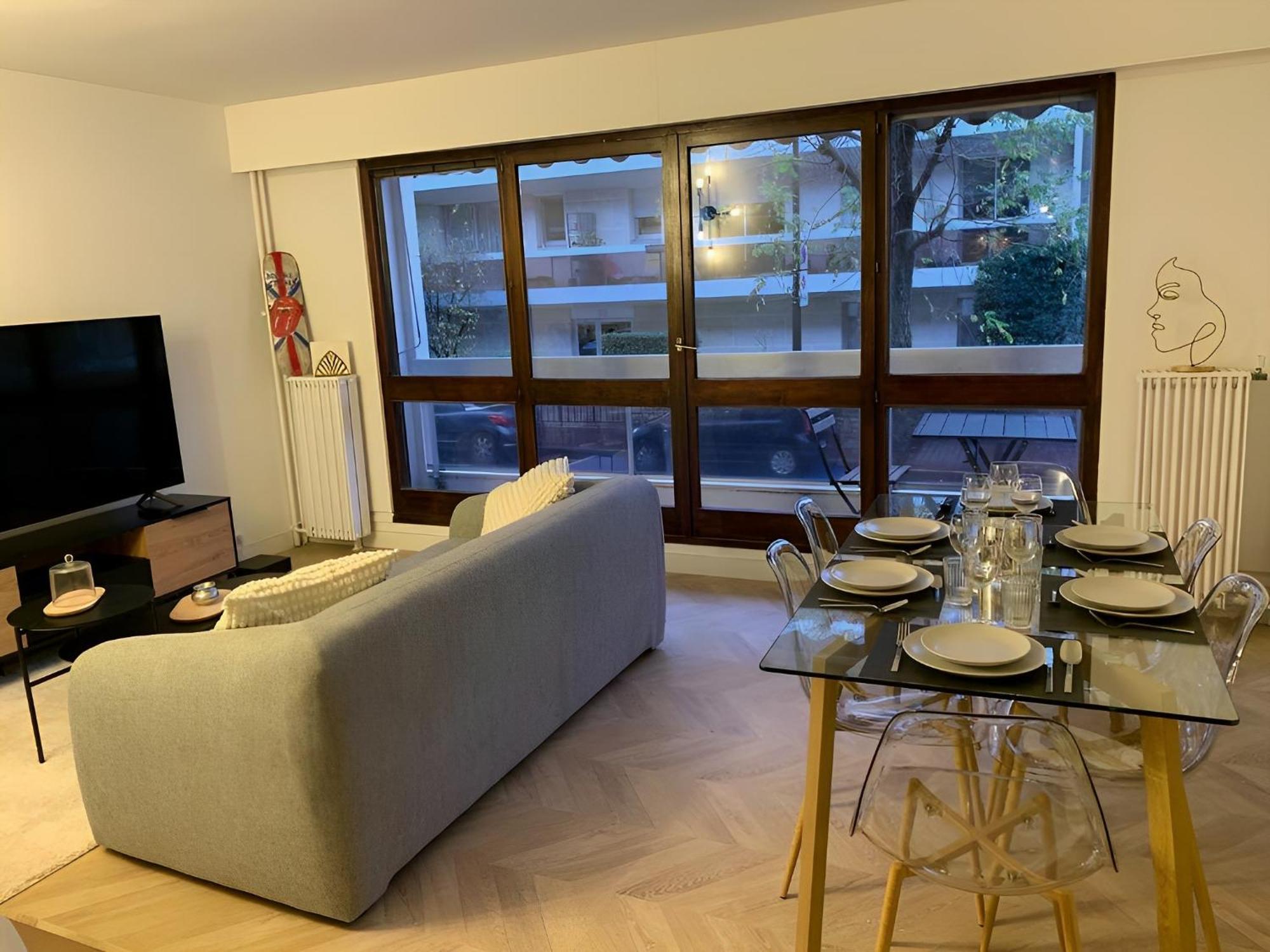 Magnifique Appartement, 3 Min De Paris ลูวาลัวเปแรต์ ภายนอก รูปภาพ