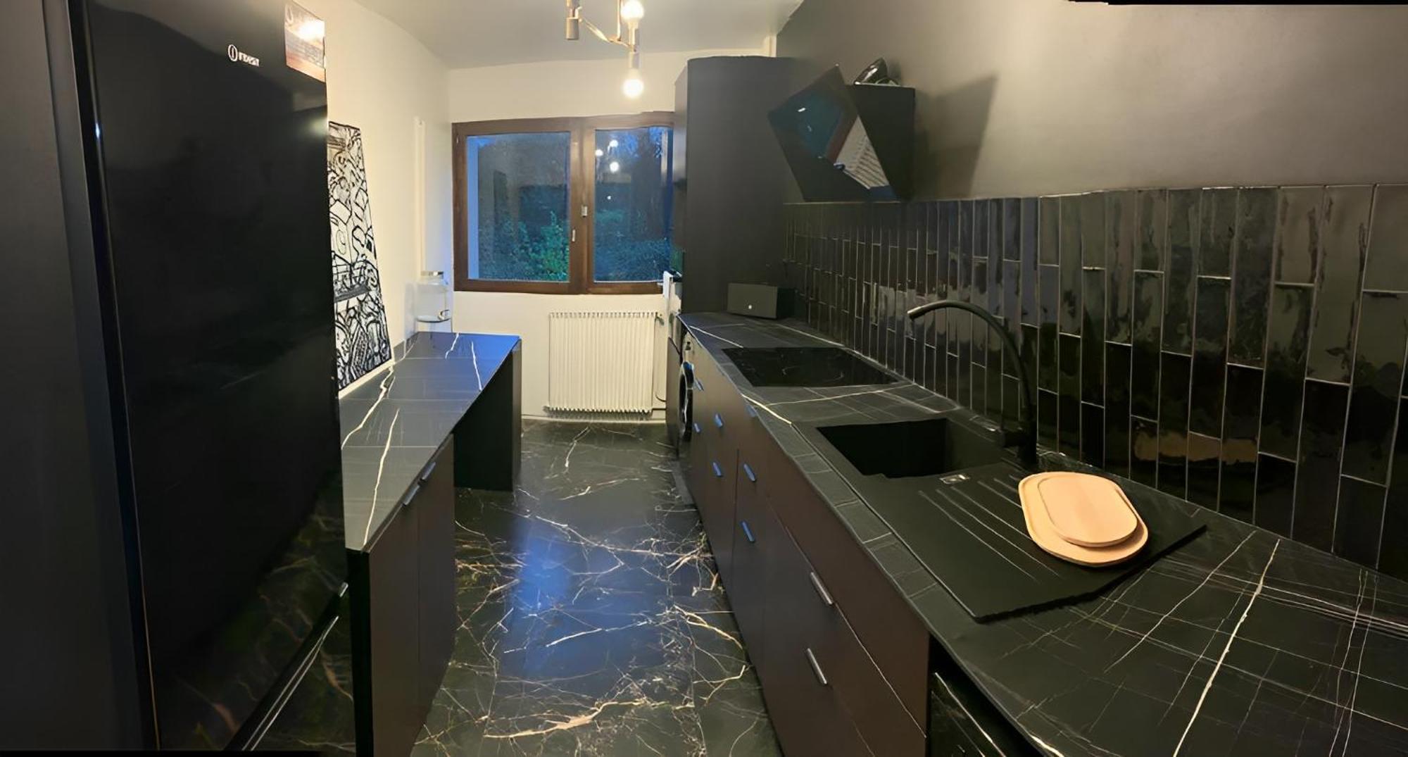 Magnifique Appartement, 3 Min De Paris ลูวาลัวเปแรต์ ภายนอก รูปภาพ