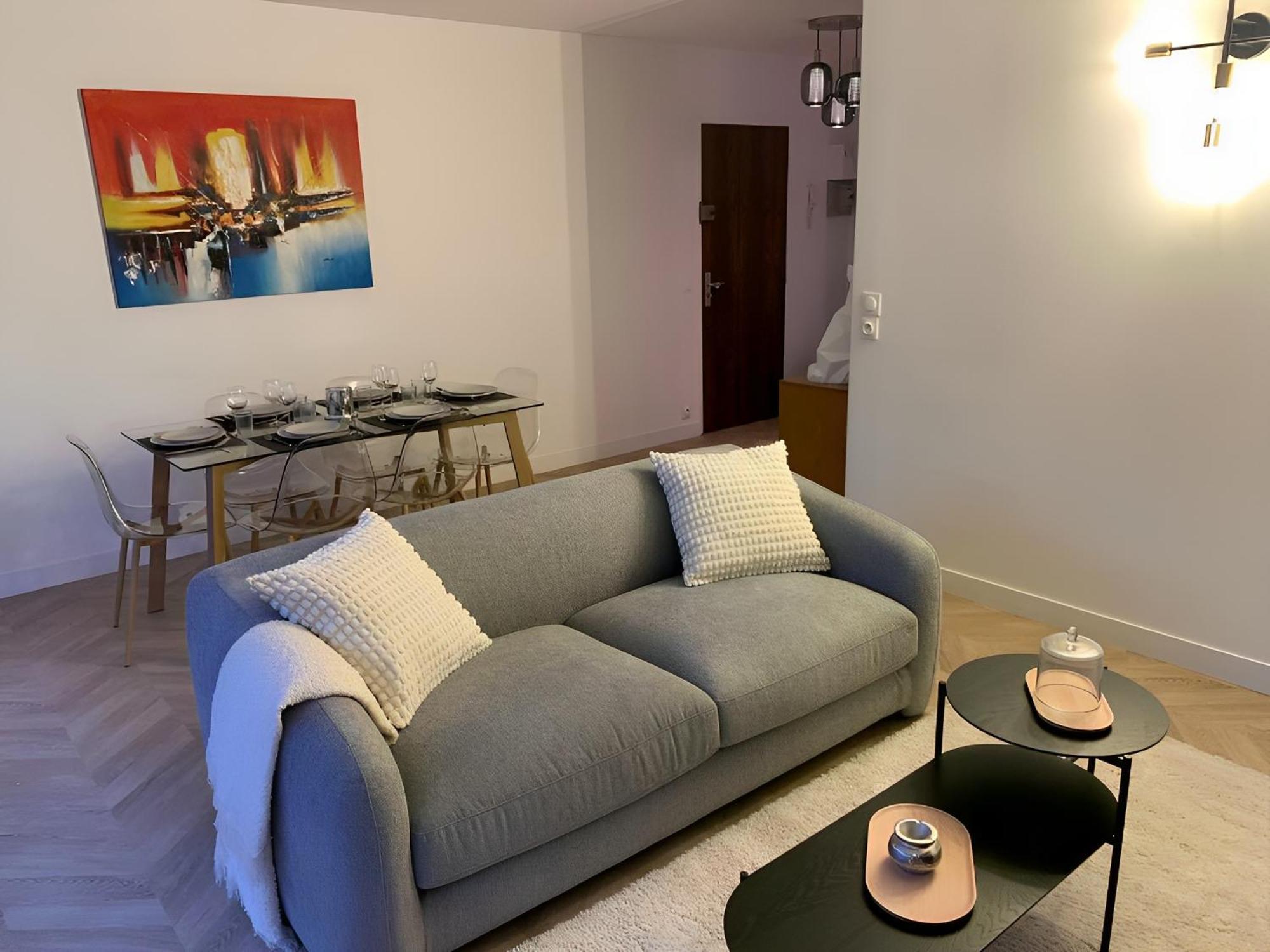 Magnifique Appartement, 3 Min De Paris ลูวาลัวเปแรต์ ภายนอก รูปภาพ