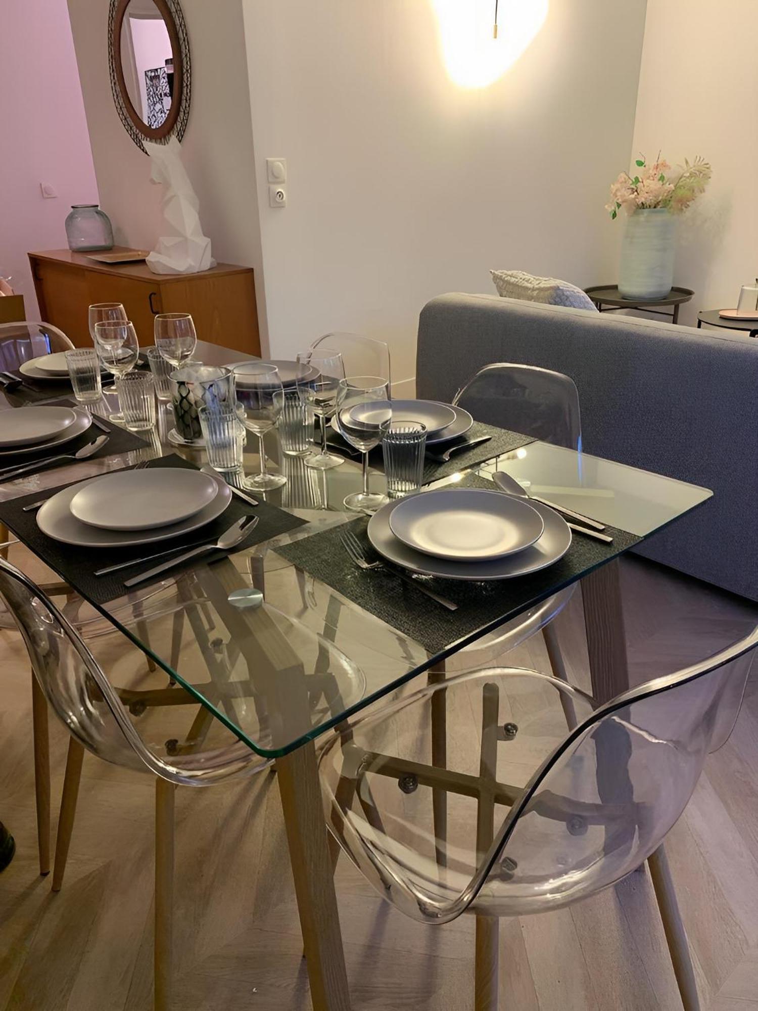 Magnifique Appartement, 3 Min De Paris ลูวาลัวเปแรต์ ภายนอก รูปภาพ